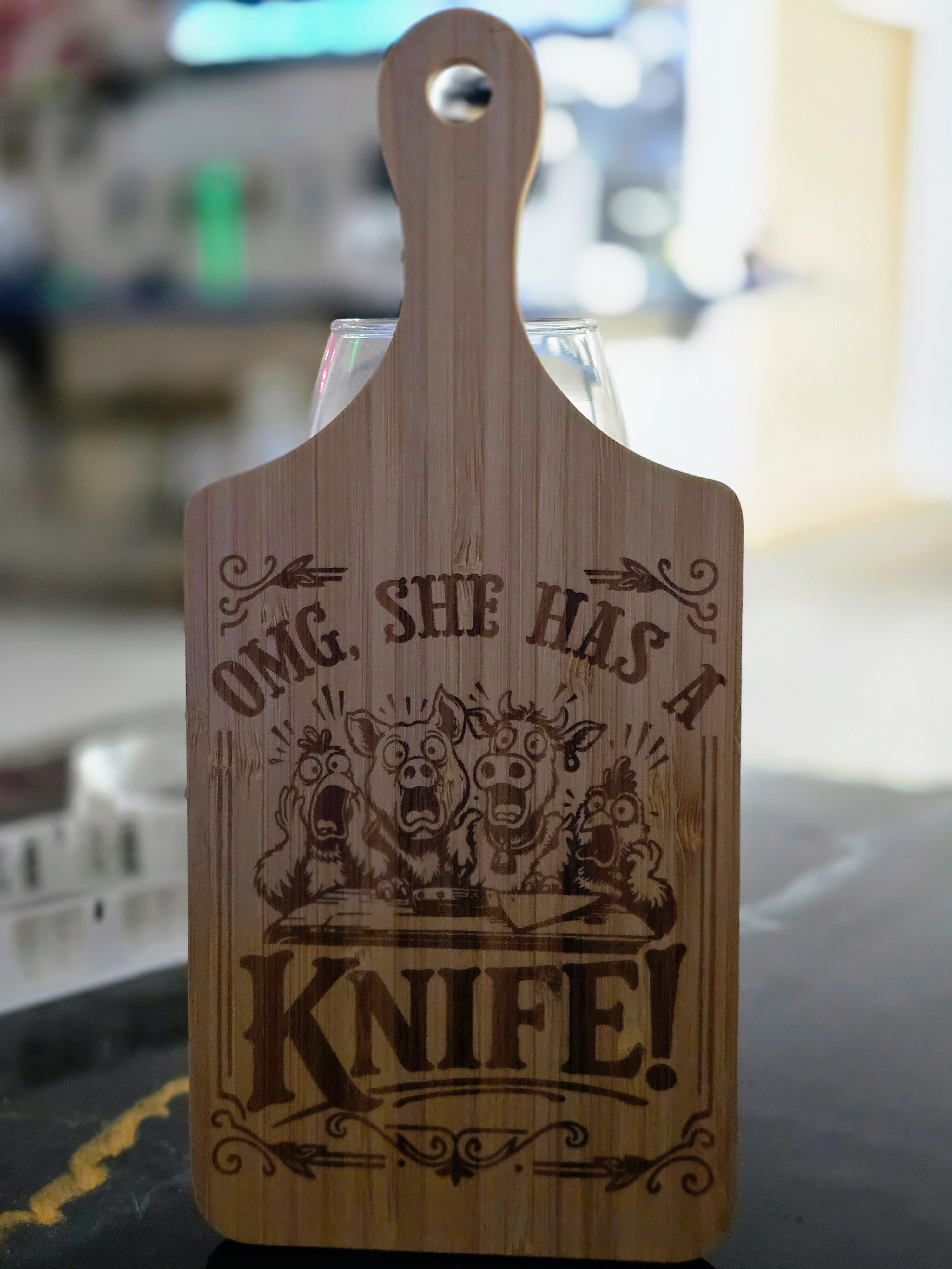 "OMG she has a knife!" Laser-Engraved Bamboo Cutting Board – 11" Decorative & Functional Kitchen Board