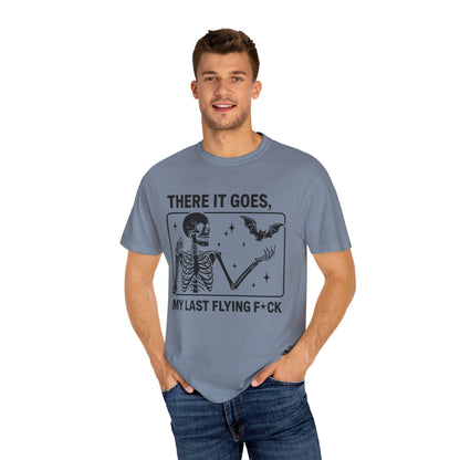 Playful Skeleton Graphic T-Shirt, Unisex Humor Tee, Halloween Shirt, Casual Wear, Gift for Friends